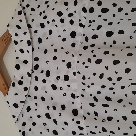 NWT INVESTMENTS WOMAN BLACK AND WHITE ANIMAL SPOTS BLOUSE SZ 1X - Picture 12 of 15